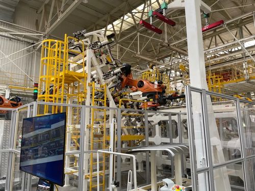 歐航歐馬可超級(jí)卡車長(zhǎng)沙投產(chǎn)，智造新引擎賦能南方市場(chǎng)與多元產(chǎn)業(yè)